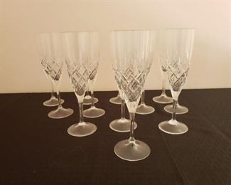 12 Rogaska Crystal Glasses https://ctbids.com/#!/description/share/210650