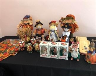 Thanksgiving Decorations
https://ctbids.com/#!/description/share/212074 