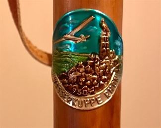 Plate on the walking stick 