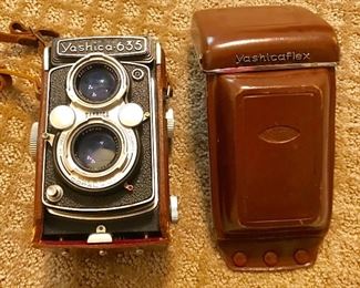 Yashica 635 camera with case 