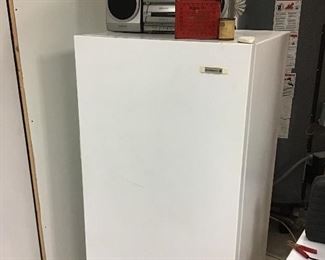 Upright freezer