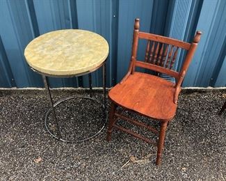 Antique chair,Round Modern Table