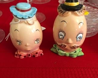 SaltPepper Shakers