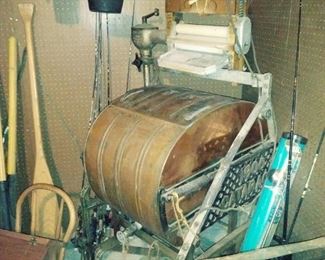 "1900 Cataract" antique washing machine, circa 1900-1920, copper tub