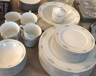 Style House China (Corsage)