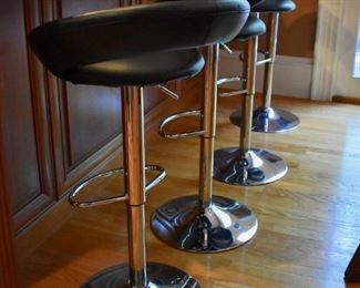 Set of 4 LumiSource modern barstools