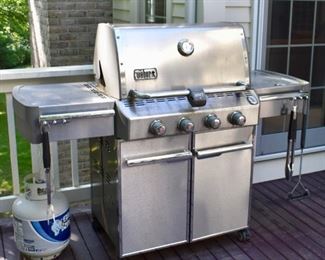 Weber Summit gas grill