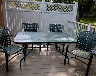 outdoor table chairs