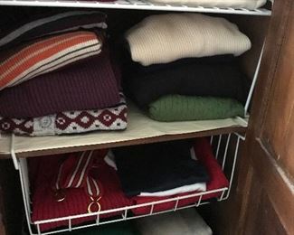 Many sweaters large and XL