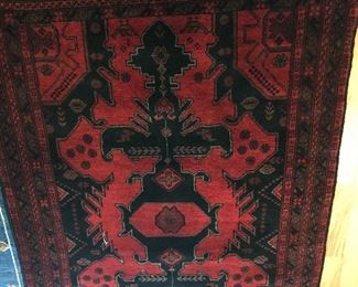 Wool hand knotted rug