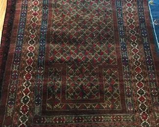 Wool hand knotted rug
