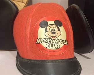 Disneyland souvenir hat