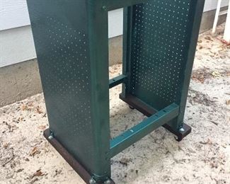 Metal rolling rack