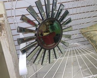 Starburst mirror
