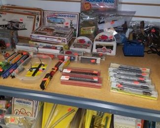 N gauge trains