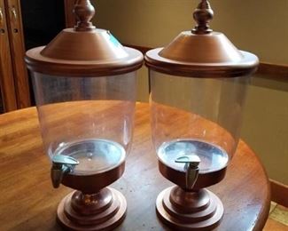 2 Drink Dispensers