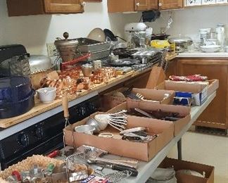 Kitchen gadgets, tools, and small appliances