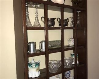 DECORATIVE GLASS BOWLS AND VASES