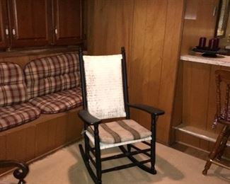 VINTAGE ROCKING CHAIR