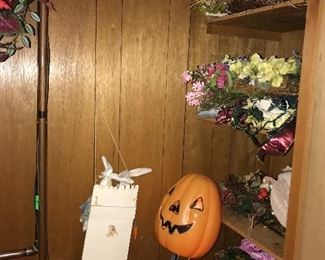 HALLOWEEN DECORATIONS