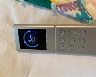 2017 Select Comfort Sleep Number Twin Size Bed W/Remote