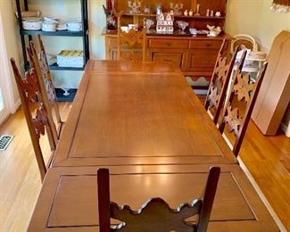  EARLY AMERICAN  EXTENDABLE DINING TABLE W/6 CHAIRS BY HASTINGS  60" L X 38" W X 30" H           96" MAX L