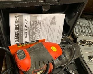 BLACK AND DECKER SANDER