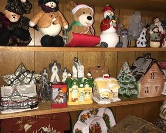 VINTAGE CHRISTMAS AND HOLIDAY DECORATIONS