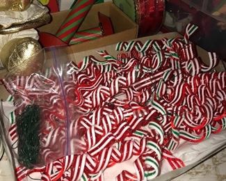 VINTAGE CHRISTMAS AND HOLIDAY DECORATIONS