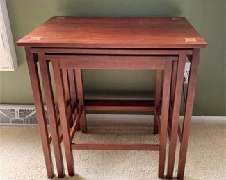 Lot 004
Stickley Harvey Ellis Nesting Tables