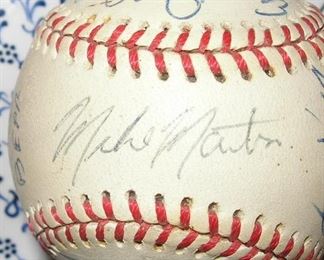 Mike Martin Ball with the whole Team signatures also