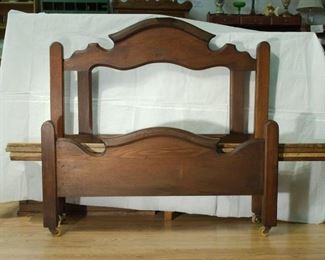 Full Size Bed - Headboard, Footboard and Rails. (Display clamps will be removed)