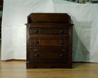 Small 3 Drawer Chest