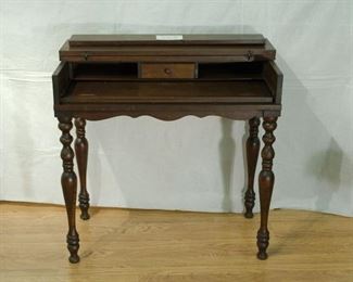 Writing Desk with Slide-out surface