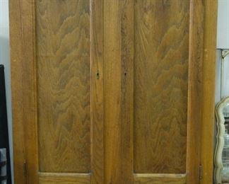 Pop-Apart Wardrobe has some warping on rear at one corner where large piece joins the base