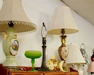 Table Lamps - all are working (Most are 3-way but only have a 1-way bulb in them)