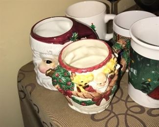 CHRISTMAS HOLIDAY MUGS
