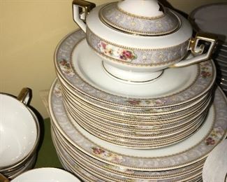 TIRSCHENREUTH CAMBRIDGE BAVARIA CHINA SET