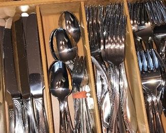 FLATWARE 