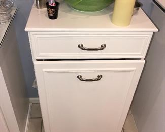 KITCHEN CART WITH HIDEAWAY TRASH CAN HOLDER 