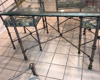 CHIAVARI STYLE GLASS AND METAL TABLE AND 4 CHAIRS
42”L x 42”W x 29.5”H