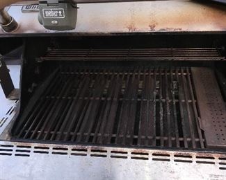 WEBER SUMMIT GAS GRILL 