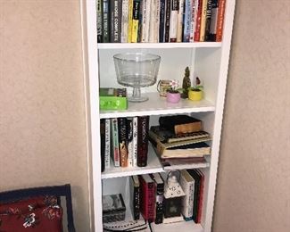 5 SHELF BOOKCASE