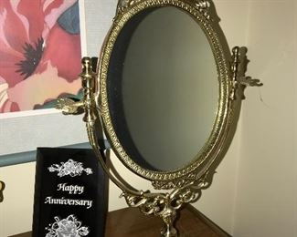 VINTAGE MIRROR 