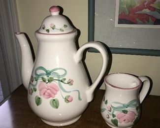 VINTAGE TEAPOT WITH MATCHING MUG 