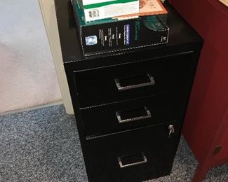 METAL FILE CABINET