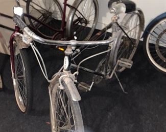 VINTAGE SCHWINN BIKE