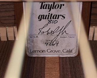 TAYLOR ACOUSTIC GUITAR 810 