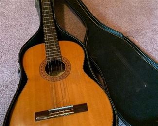 ESTRELLA CLASSICAL GUITAR 