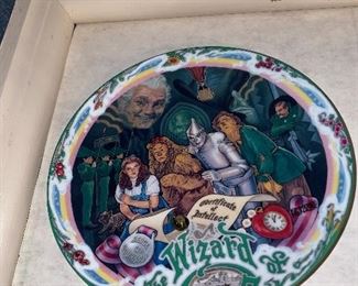 WIZARD OF OZ COLLECTIBLE PLATES